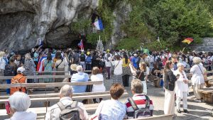 https://meinfrankreich.com/nevers-sanctuaire-espace-bernadette-soubirous/