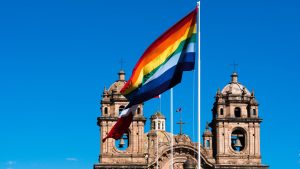 https://www.stern.de/panorama/ministranten-setzen-mit-regenbogenflaggen-ein-zeichen-fuer-toleranz-30457692.html